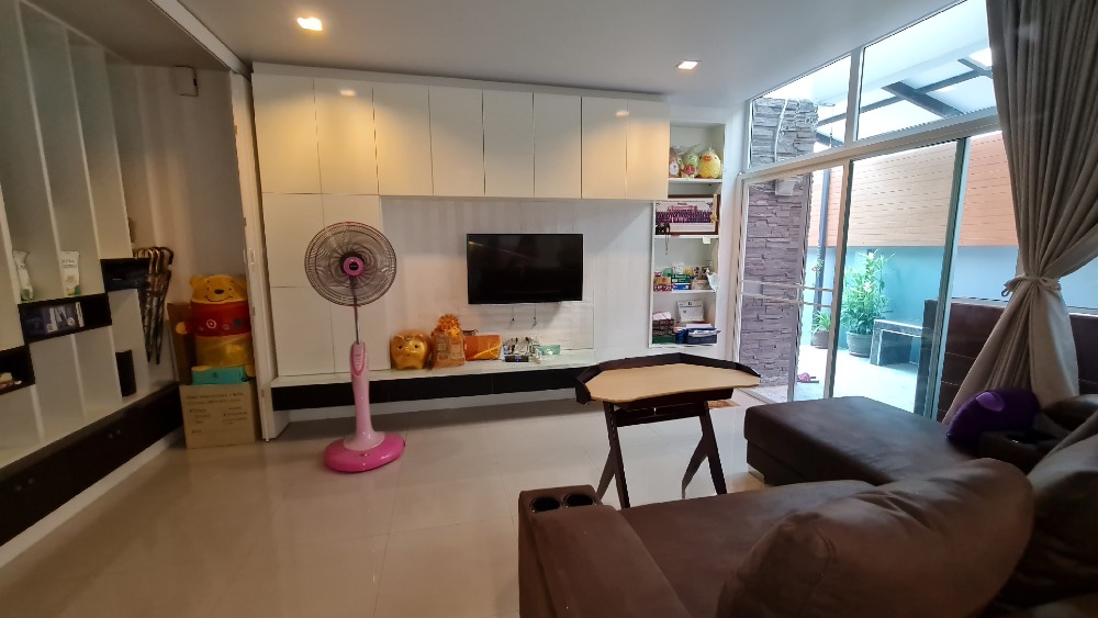 เช่า บ้านดอนเมือง บ้านแฝด 3 ชั้น หลังมุม  แกรนด์ ไอ-ดีไซน์ วิภาวดี Home for rent GRAND I DESIGN VIBHAVADI 39.4 ตารางวา สไตล์บ้านเดี่ยว ตกแต่งสวย สภาพสวยพร้อมอยู่ ใกล้รถไฟฟ้า 2 สาย ค่าเช่า 40,000 บาท/เดือน