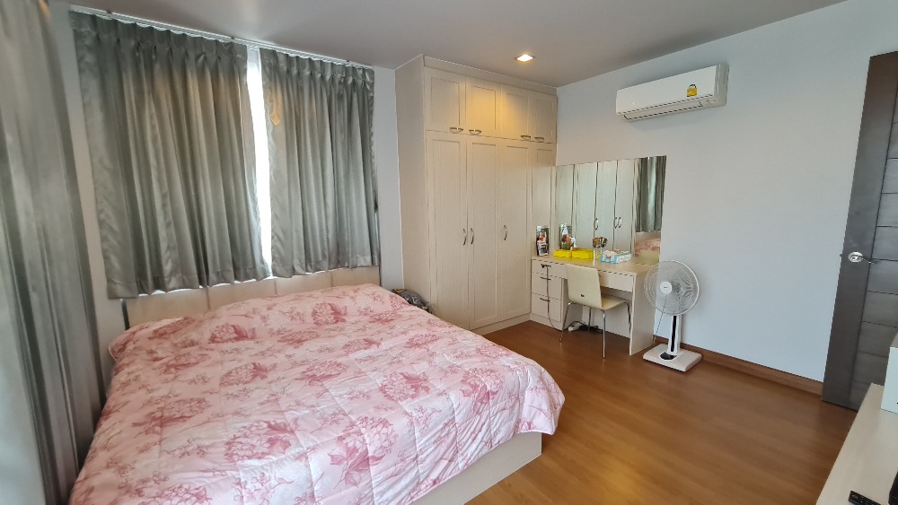 เช่า บ้านดอนเมือง บ้านแฝด 3 ชั้น หลังมุม  แกรนด์ ไอ-ดีไซน์ วิภาวดี Home for rent GRAND I DESIGN VIBHAVADI 39.4 ตารางวา สไตล์บ้านเดี่ยว ตกแต่งสวย สภาพสวยพร้อมอยู่ ใกล้รถไฟฟ้า 2 สาย ค่าเช่า 40,000 บาท/เดือน