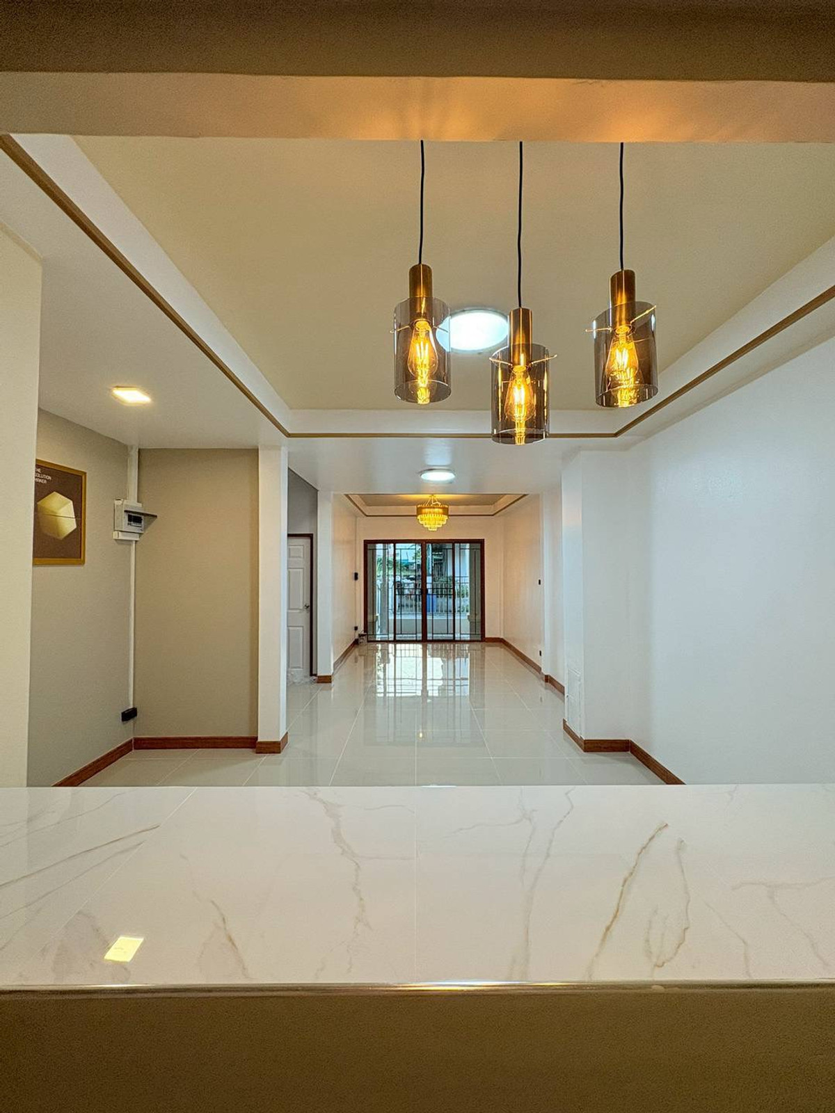 ขายทาวน์เฮ้าส์ 2 ชั้น หมู่บ้านลภาวัน 8 ทำเลชัยพฤกษ์-ราชพฤกษ์ ตกแต่งใหม่พร้อมอยู่ ติดถนนเมน