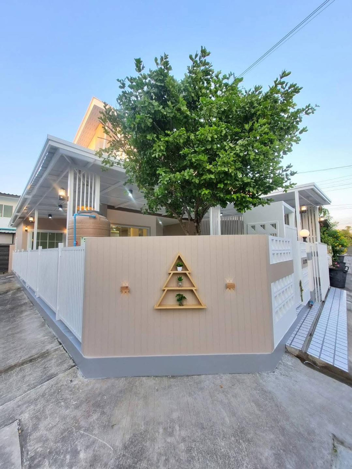 ขายทาวน์เฮาส์หลังมุม พฤกษาไพร์ม ซอยกันตนา 32.1 ตร.ว. ตกแต่งใหม่พร้อมเฟอร์นิเจอร์ Index ครบชุด