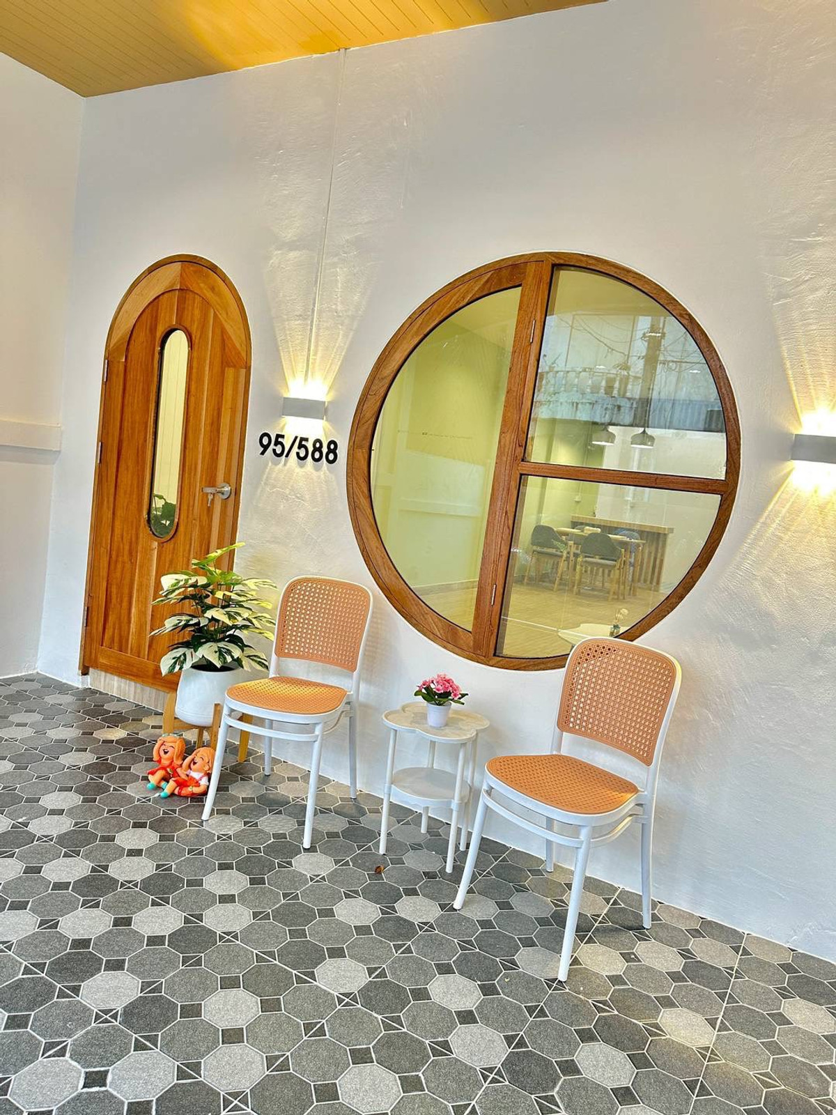 ขายทาวน์เฮาส์ 2 ชั้น หมู่บ้านบัวทอง 1 ติดรถไฟฟ้าสถานีคลองบางไผ่ ตกแต่งใหม่สไตล์มินิมอลคาเฟ่