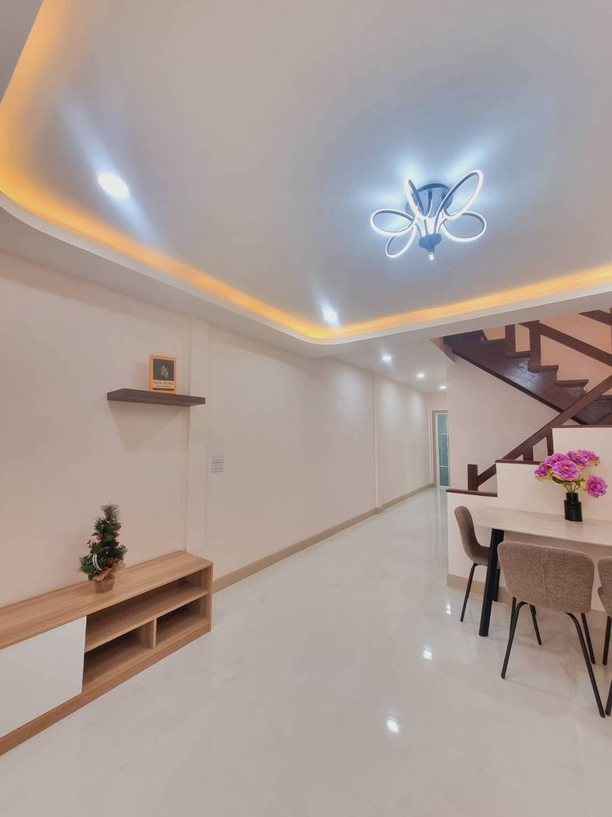 ขายทาวน์เฮ้าส์ 2 ชั้น หมู่บ้านดิเอมเมอรัลด์พาร์ค 2 ทำเลชัยพฤกษ์-ราชพฤกษ์ ตกแต่งใหม่พร้อมอยู่ ใกล้กรมที่ดิน