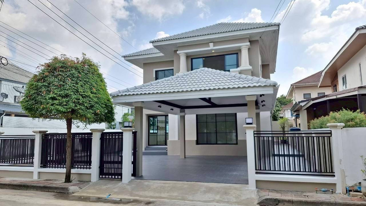 ขายด่วน! บ้านเดี่ยว 2 ชั้น หลังมุมพื้นที่กว้าง หมู่บ้านกาญจนลักษณ์ 3 ทำเลดีติดถนนใหญ่กาญจนาภิเษก เนื้อที่ 66.7 ตร.ว. ตกแต่งใหม่ทั้งหลัง ฟังก์ชันจุใจ 5 ห้องนอน มีพื้นที่จัดสวนรอบบ้าน เดินทางสะดวกใกล้ Central Westgate เพียง 4.99 ล้าน ฟรีโอน!