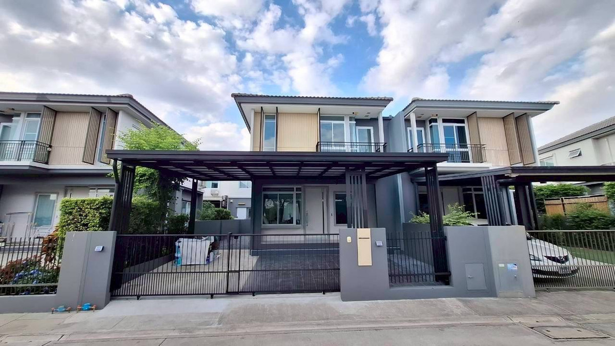 ขายด่วน! บ้านแฝด 2 ชั้น สไตล์บ้านเดี่ยว หมู่บ้านอินนิซิโอ 3 (Inizio 3) ปิ่นเกล้า-วงแหวน เนื้อที่ 35.1 ตร.ว. ตกแต่งใหม่พร้อมเฟอร์นิเจอร์ ฟังก์ชันครบ 3 นอน 3 น้ำ พร้อมห้องอเนกประสงค์ โครงการคุณภาพจาก Land & Houses เพียง 3.99 ล้าน ฟรีโอน!