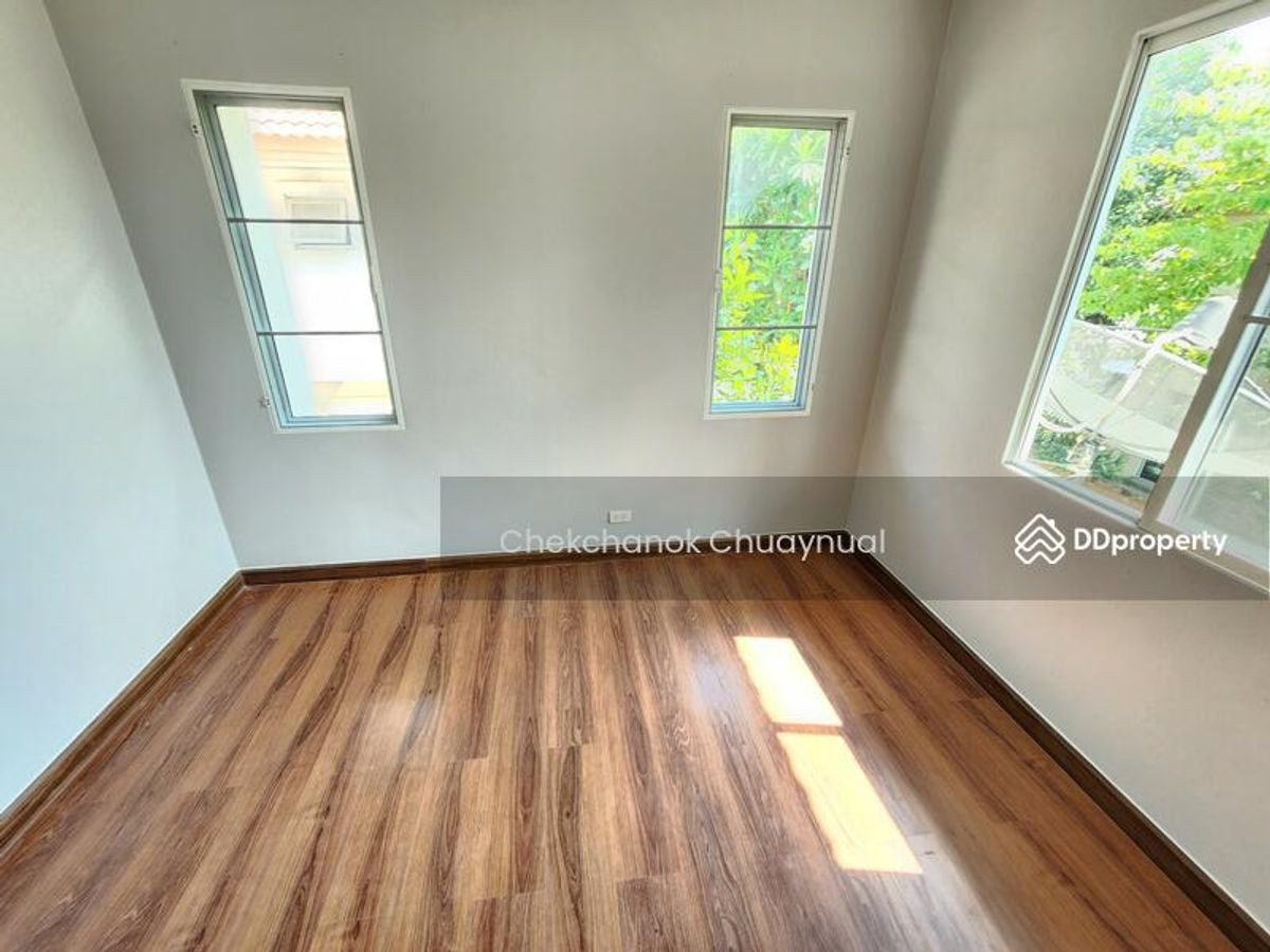 ขายด่วน! บ้านเดี่ยวโครงการคุณภาพจากแสนสิริ ฮาบิเทีย ราชพฤกษ์ แปลงริมสุดเอ็กซ์คลูซีฟติดสวนโครงการ บรรยากาศเงียบสงบเป็นส่วนตัวสุดๆ สภาพใหม่มาก ปรับปรุงพื้นที่รอบบ้านใหม่พร้อมใช้งาน ทำเลดีใกล้โรงเรียนนานาชาติ SISB ลดราคาพิเศษเหลือเพียง 4.3 ล้านบาท!